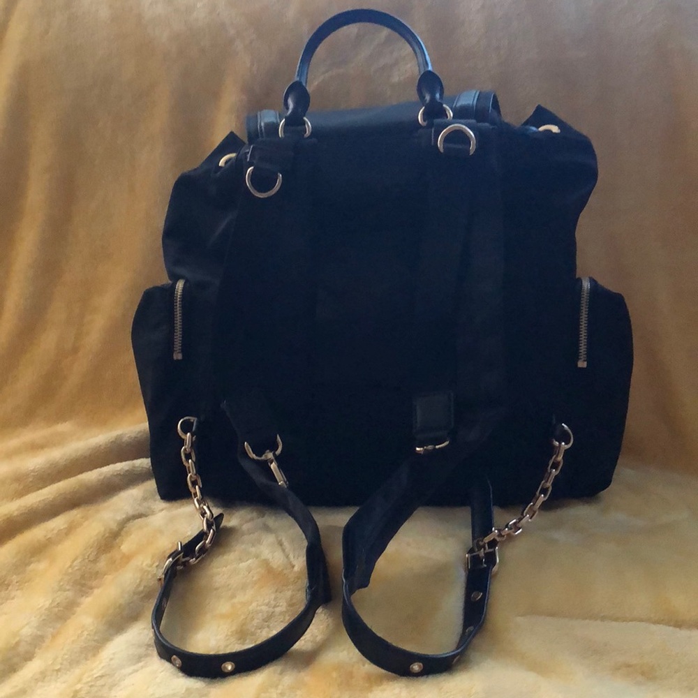 COPY - Michael Kors Beacon diaper bag black/gold details - Picture 13 of 16